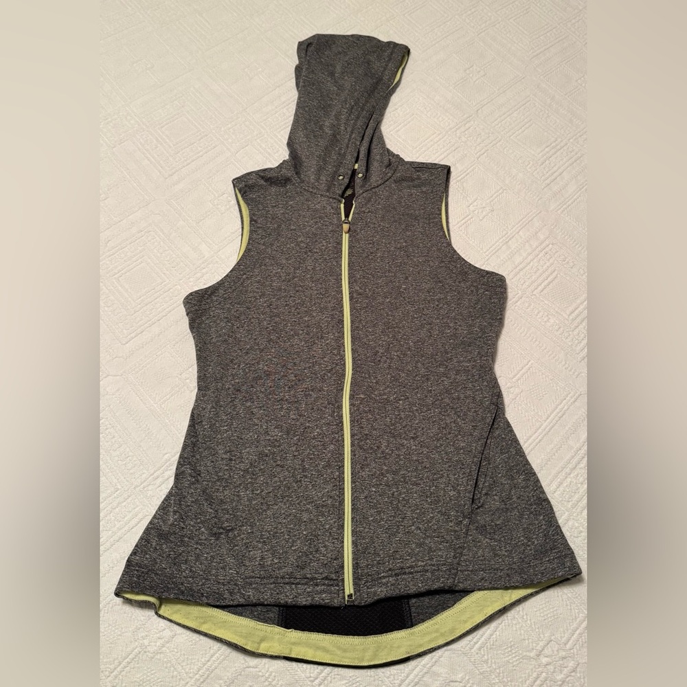 Women’s Tek Gear Warm Gear sleeveless hoodie jacket - gray and neon - small - Picture 2 of 13